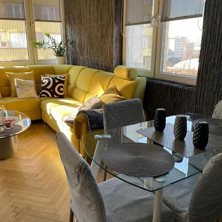 Grey Gucci Apartment City Center Varşovia Exterior foto