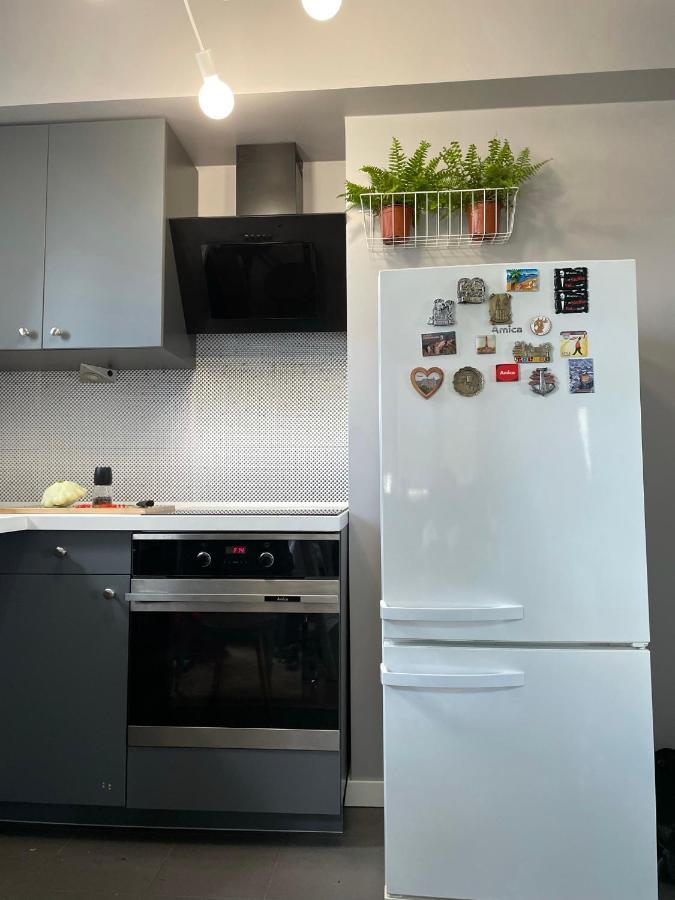Grey Gucci Apartment City Center Varşovia Exterior foto